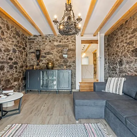 Pomar, By Op Senhora do Rosario (Madeira)