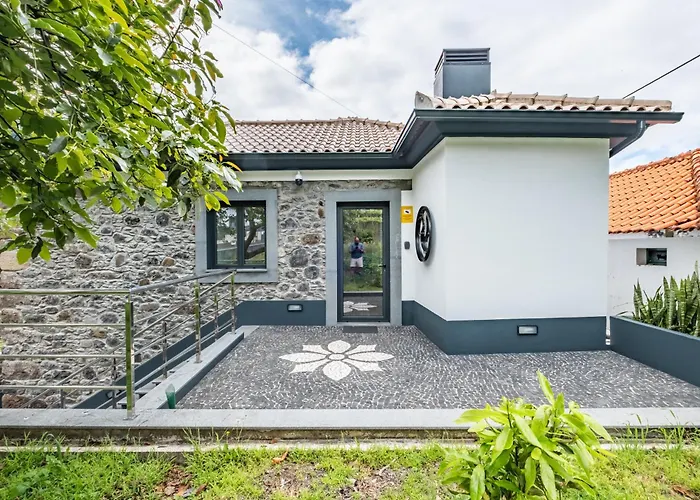 Vila Pomar, By Op Senhora do Rosário